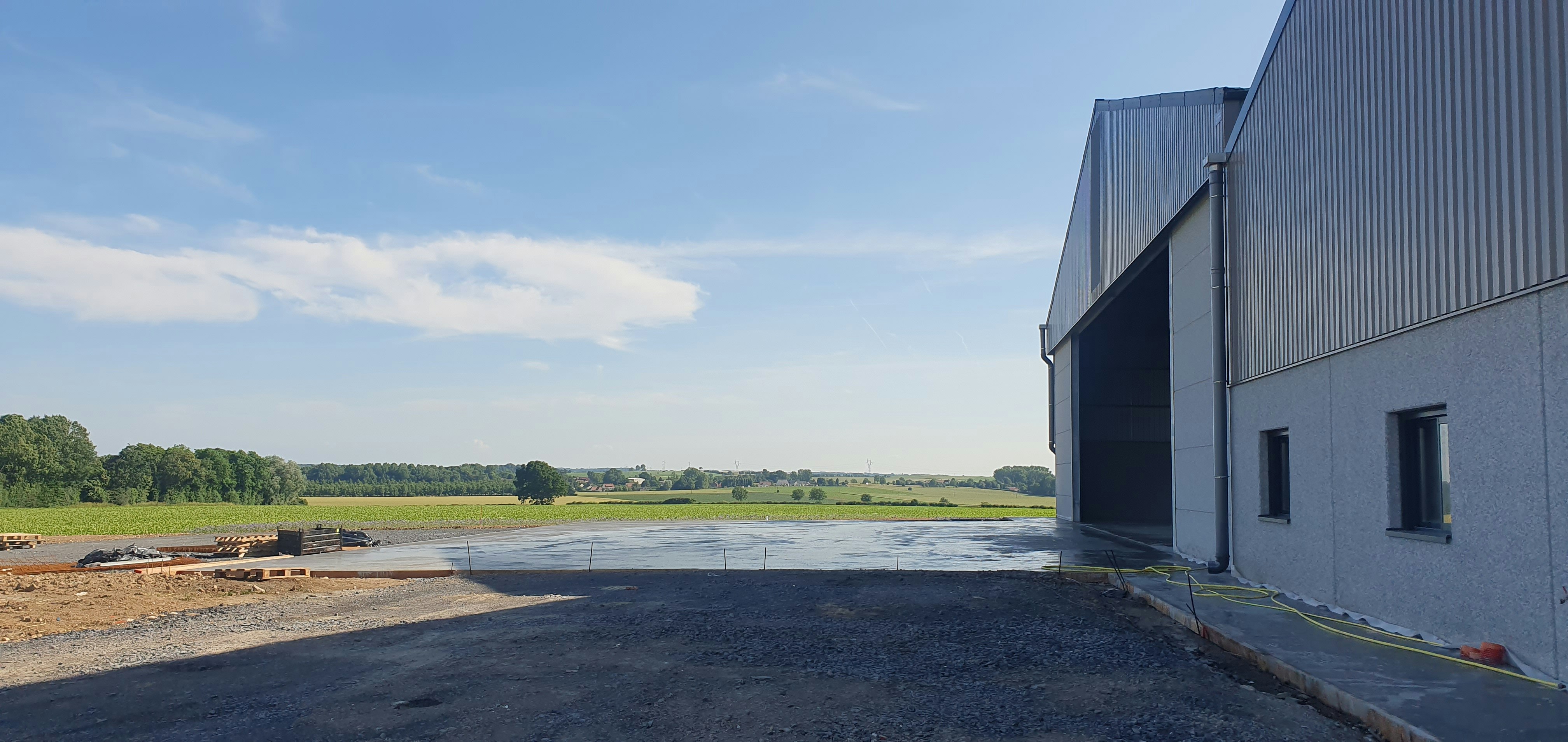 Le nouveau bâtiment de l'EARL Brisset