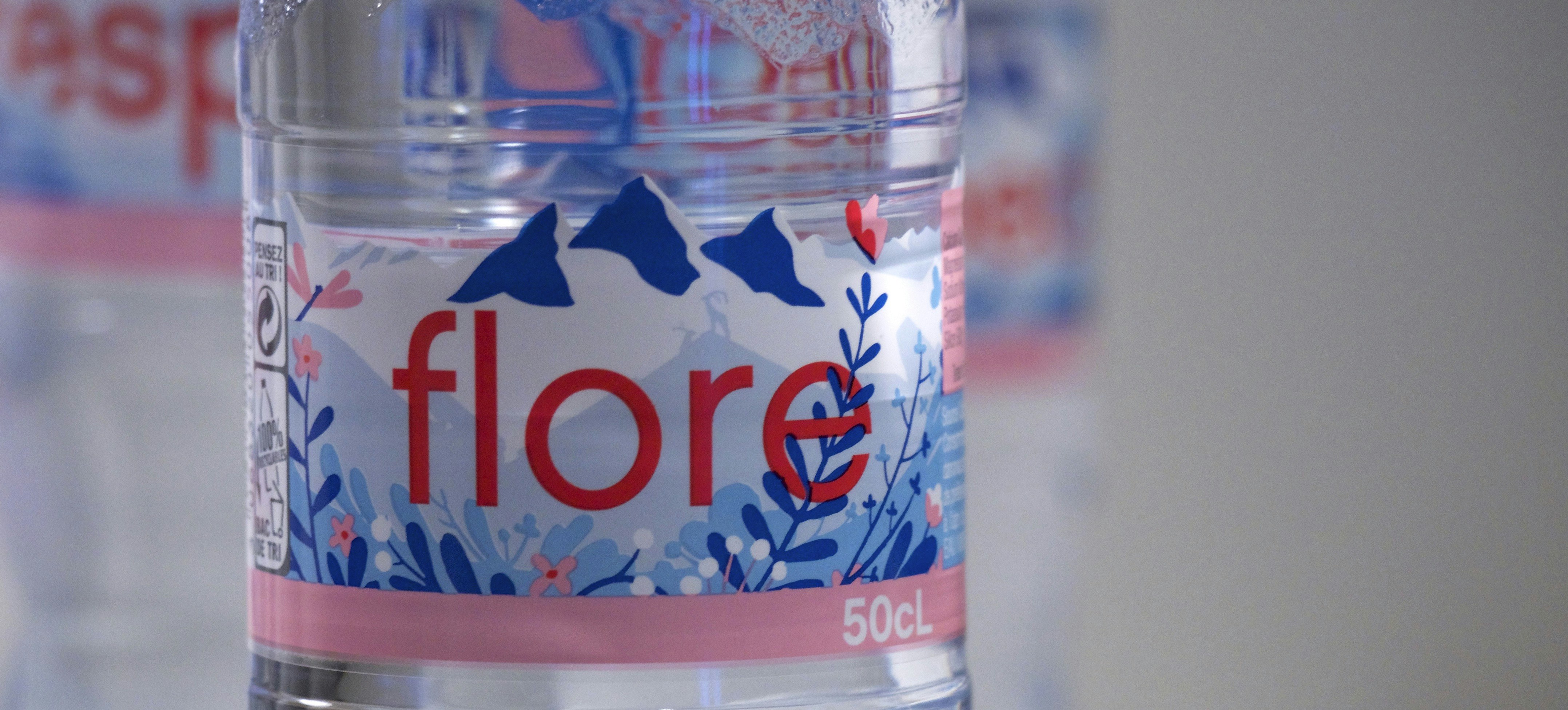 Crédits : "Flore", étiquette Evian (Danone), 2016