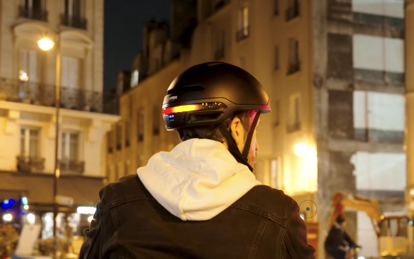 Le casque Gamel Helmets détecte les mouvements de tête pour activer les clignotants