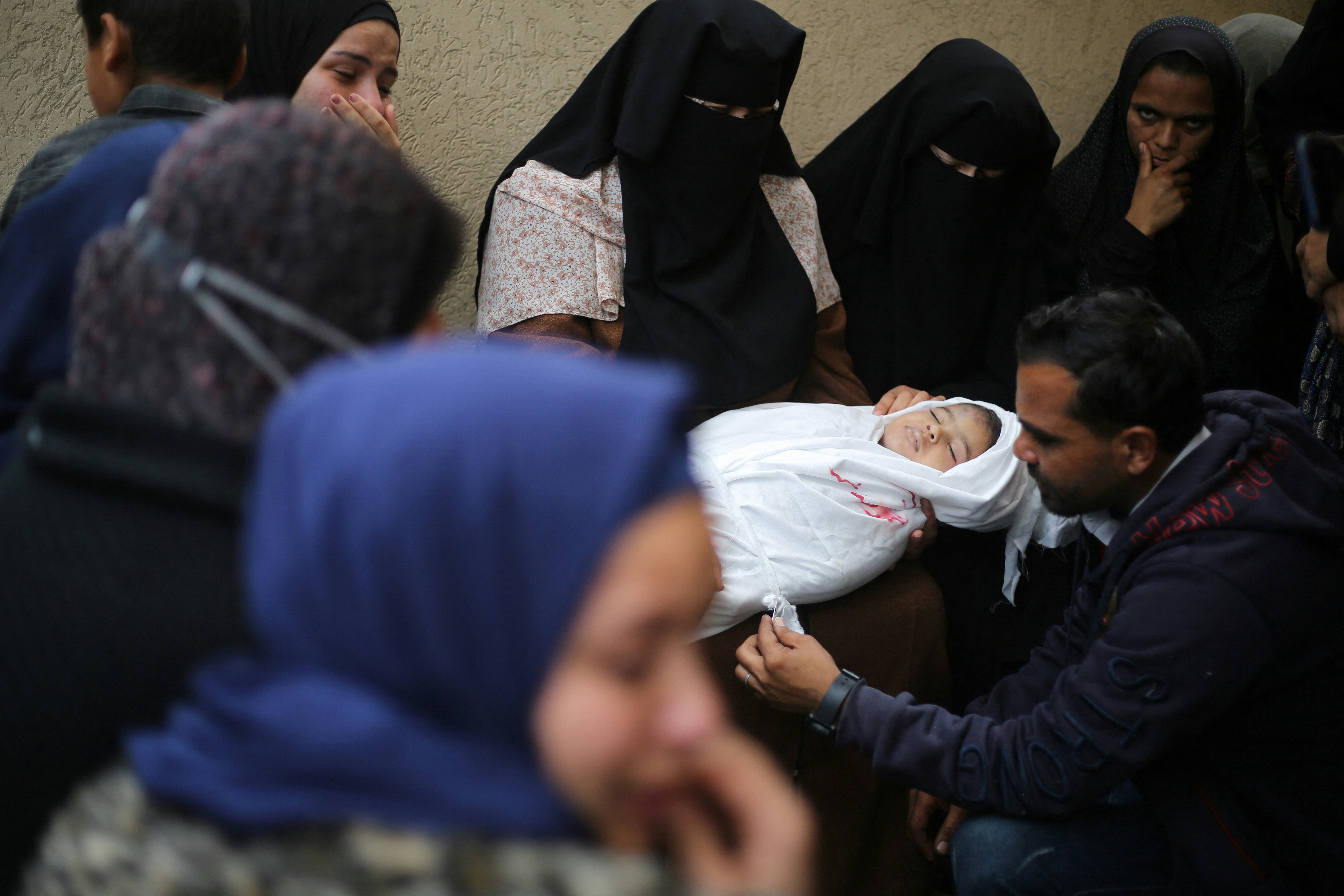 Veillée funèbre à Khan Younès, le 29 mars 2024. Photo: Ahmed Zakot / Reuters