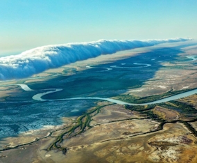 ☁️ Hallucinant ! Voici le Morning Glory, un nuage exceptionnel et ce n'est pas un fake.